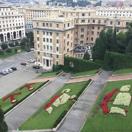 Appartamento In Centro Zona Fiera,Davanti Al Galliera เจนัว ภายนอก รูปภาพ