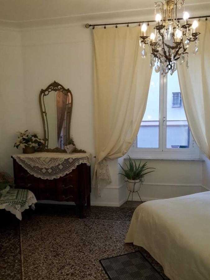Appartamento In Centro Zona Fiera,Davanti Al Galliera เจนัว ภายนอก รูปภาพ