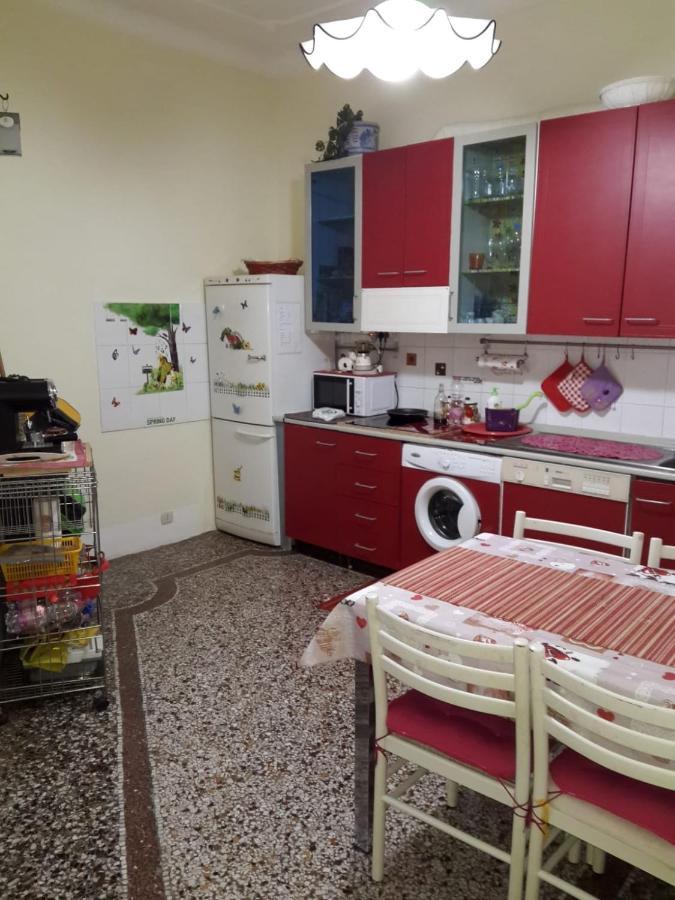 Appartamento In Centro Zona Fiera,Davanti Al Galliera เจนัว ภายนอก รูปภาพ
