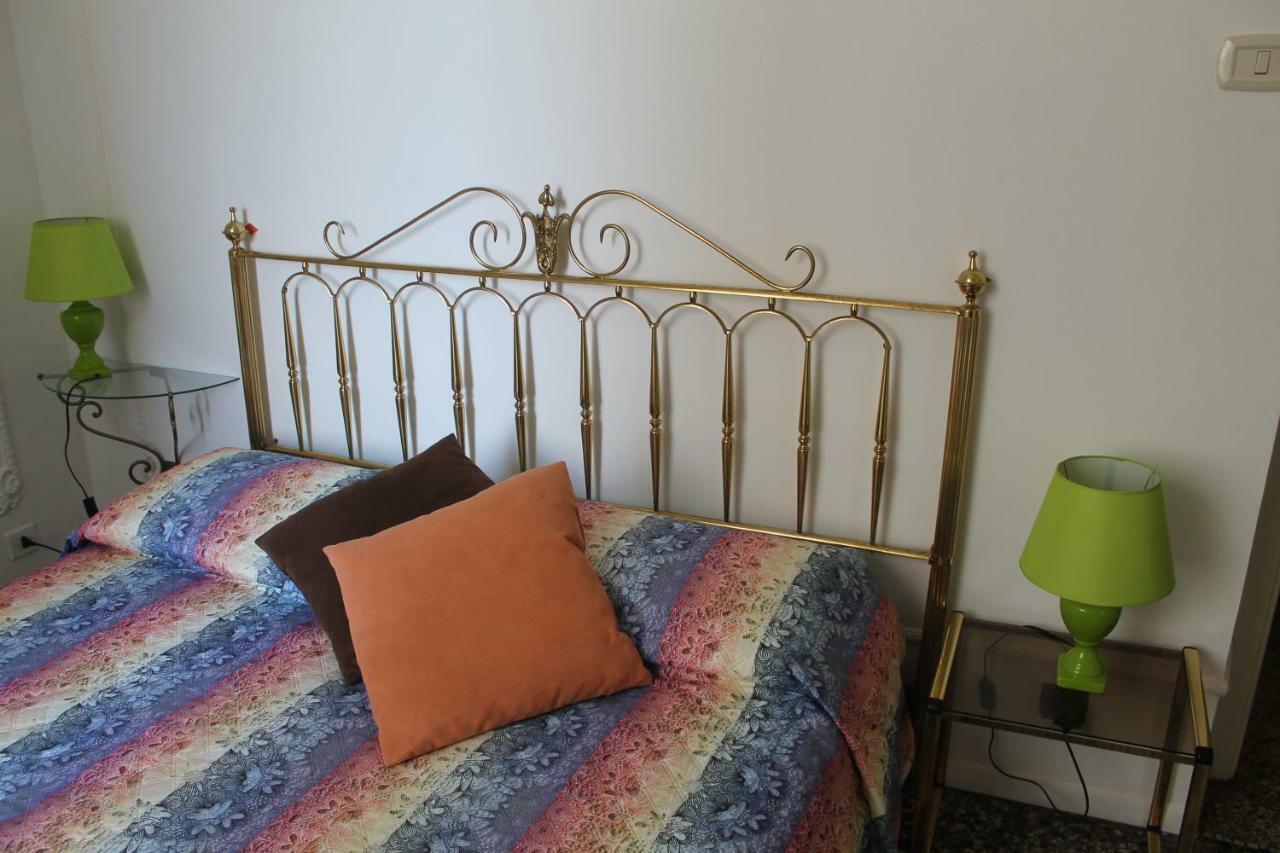 Appartamento In Centro Zona Fiera,Davanti Al Galliera เจนัว ภายนอก รูปภาพ