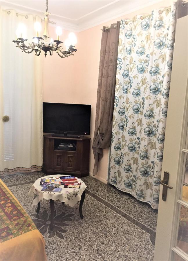 Appartamento In Centro Zona Fiera,Davanti Al Galliera เจนัว ภายนอก รูปภาพ